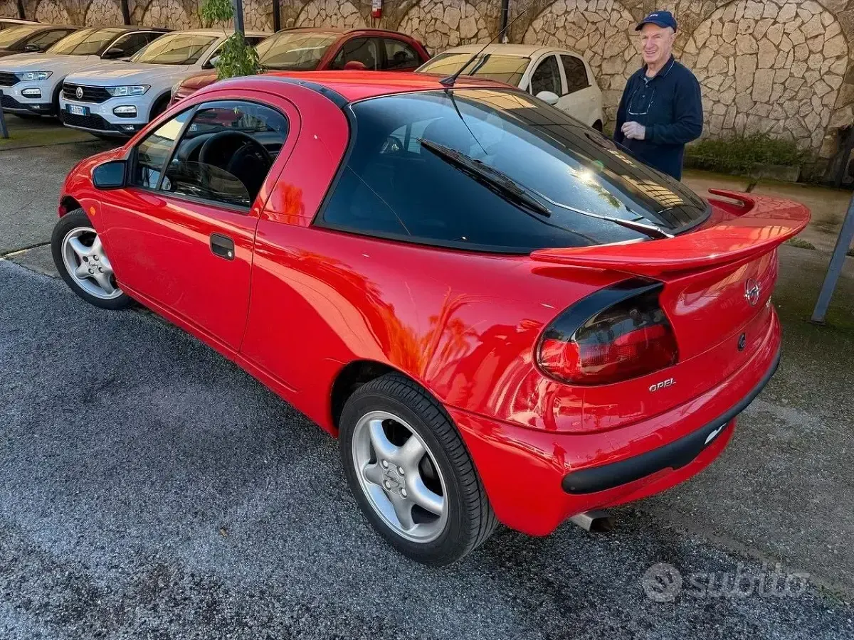 Usata Opel Tigra 90 CV (66 kW) 1995 Rosso Coupé