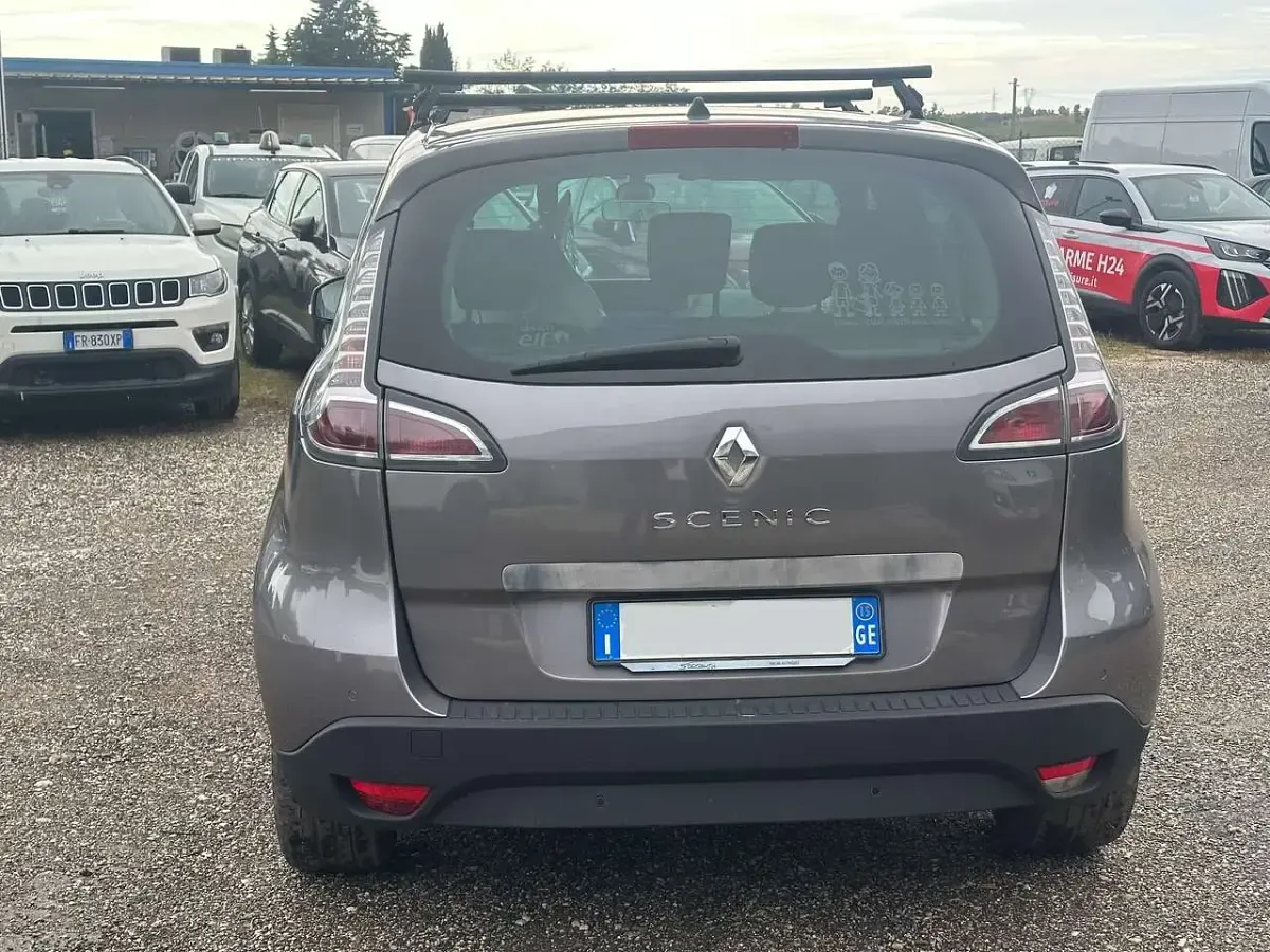 Usata Renault Scénic III LIMITED 110 CV (80 kW) 2015 Other Monovolume