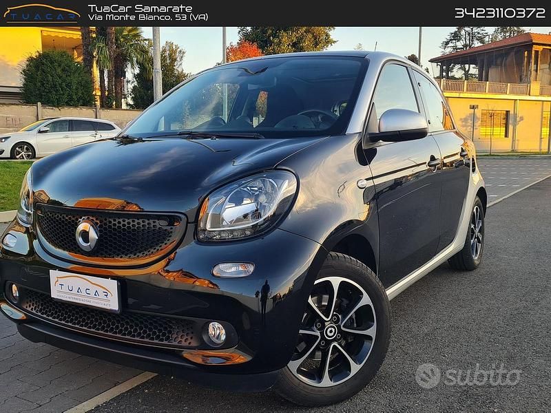 Nero Usata 2016 Smart ForFour Passion Due volumi | 11.000 € (Ottimo prezzo) - Immagine 1/4