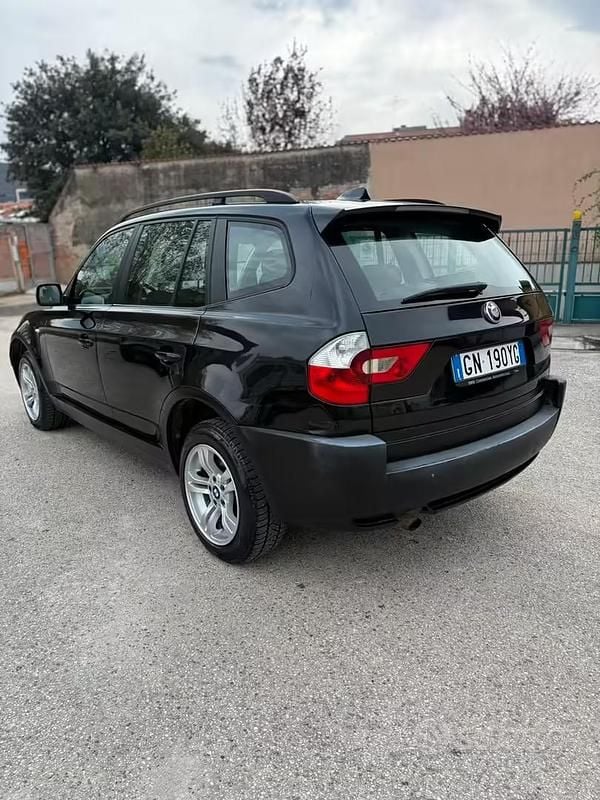 Usata BMW X3 Efficient Dynamics 150 CV (110 kW) 2005 Nero SUV