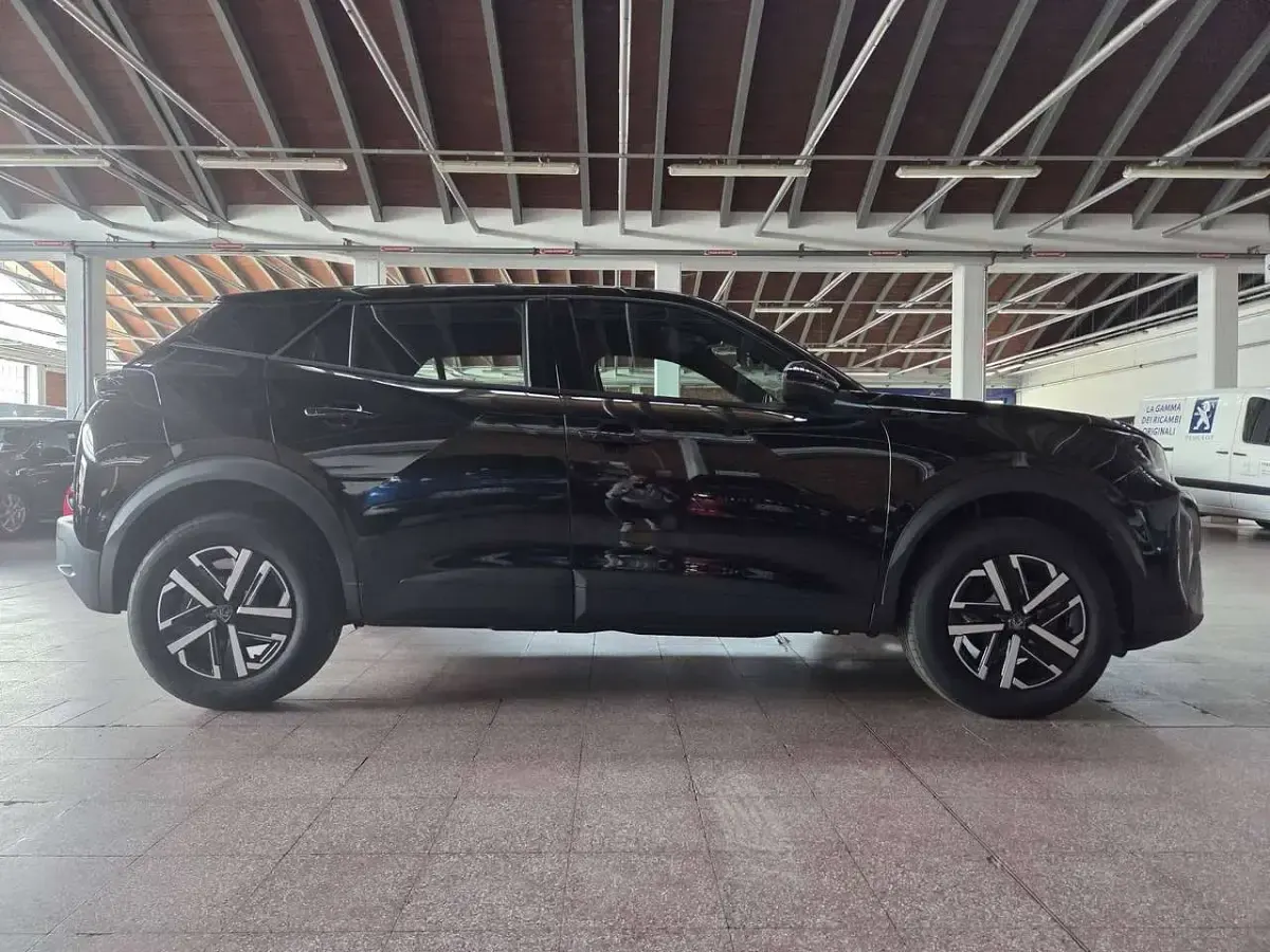 Nuova Peugeot 2008 Style 101 CV (74 kW) 2026 Nero perla SUV