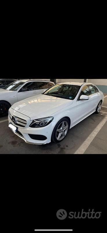 Usata 2015 Mercedes C220 AMG Tre volumi | 17.000 € (Buon prezzo) - Immagine 1/4