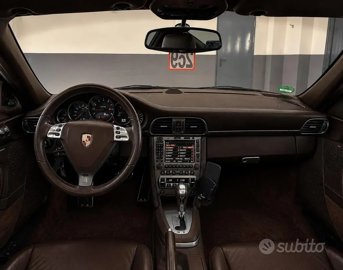 Usata Porsche 911 Carrera 4 325 CV (239 kW) 2007 Grigio Coupé