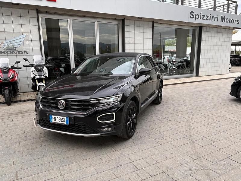 Usata VW T-Roc Advance 150 CV (110 kW) 2018 Nero SUV
