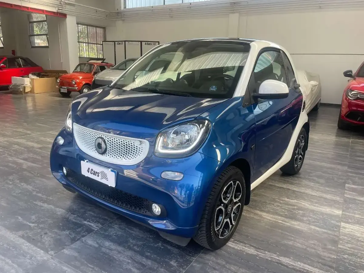 Usata Smart ForTwo Coupé Prime 71 CV (52 kW) 2016 Blu/azzurro Coupé