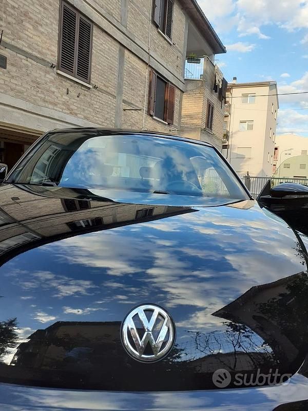 Usata VW Beetle 2013 Nero Utilitaria