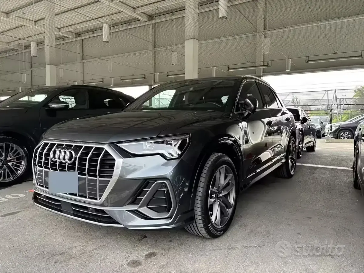 Usata Audi Q3 S-Line 150 CV (110 kW) 2024 Grigio SUV