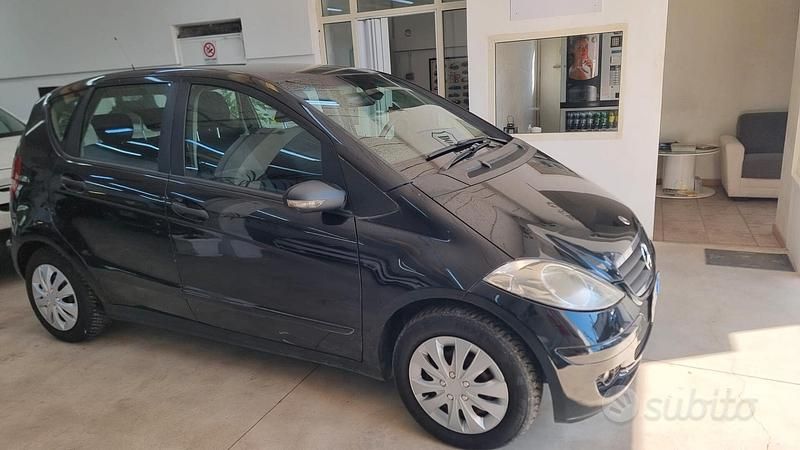 Usata Mercedes A180 Avantgarde 109 CV (80 kW) 2008 Nero Berlina