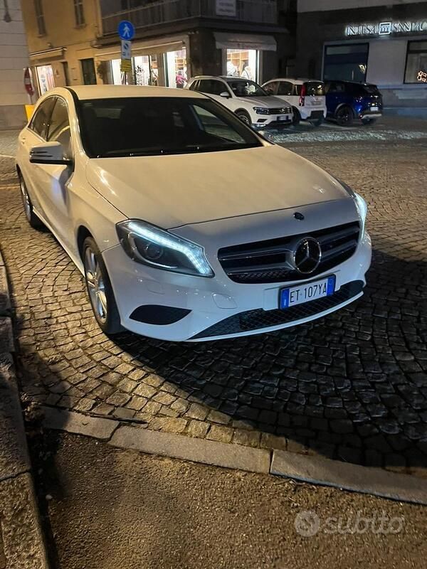 Usata 2014 Mercedes A180 Due volumi | 10.000 € (Buon prezzo) - Immagine 1/4