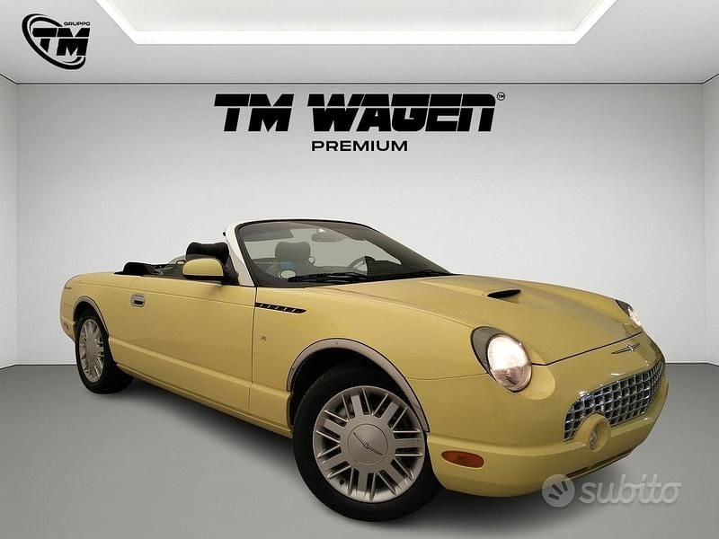 Begagnad Ford Thunderbird 257 HK (189 kW) 2006 Gul Cab