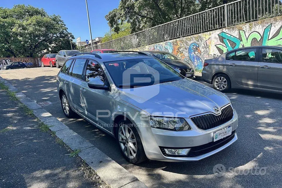 Gebraucht Skoda Octavia Executive 110 PS (80 kW) 2016 Grau Kombi
