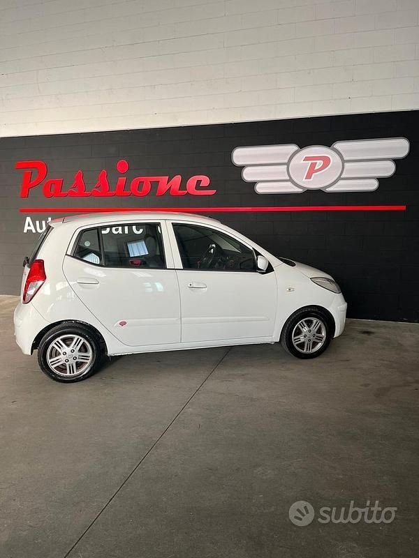 Usata Hyundai i10 67 CV (49 kW) 2010 Bianco Utilitaria