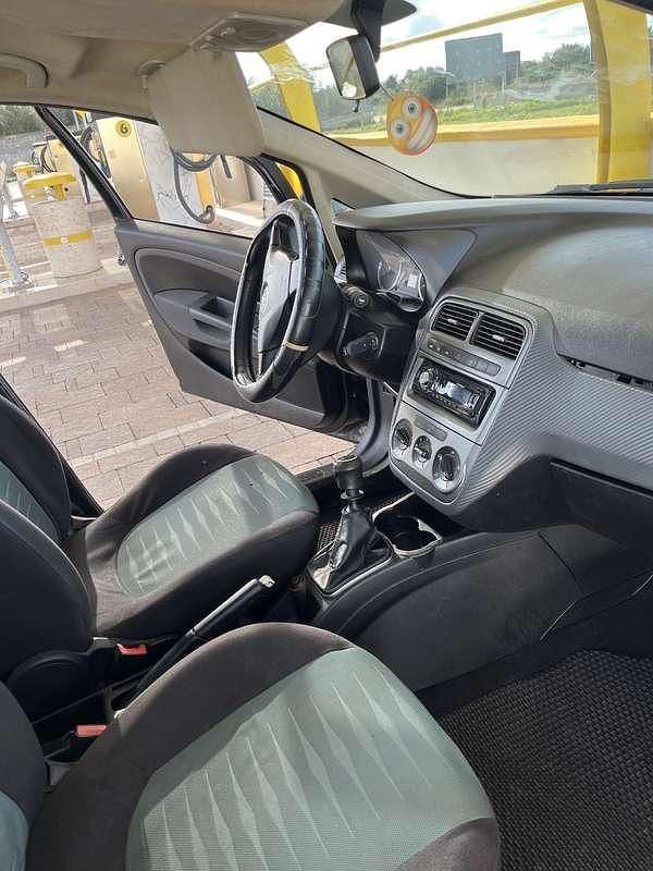 Usata Fiat Grande Punto Active 77 CV (56 kW) 2020 Utilitaria