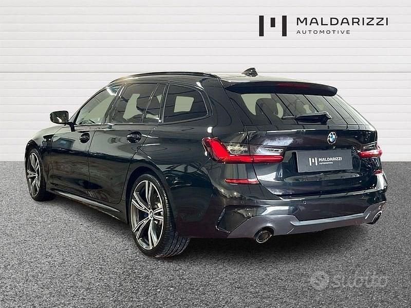 Usata BMW 320e Comfort Edition 190 CV (139 kW) 2021 Nero Station wagon