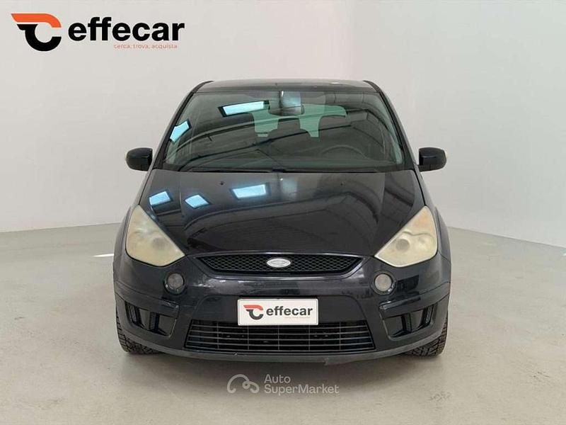 Usata Ford S-MAX S 140 CV (102 kW) 2007 Nero Monovolume