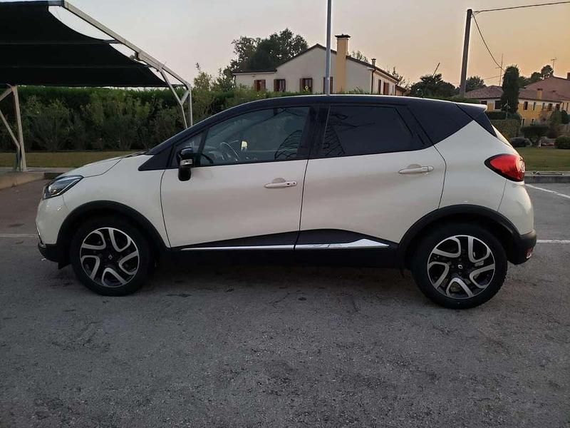Usata Renault Captur 90 CV (66 kW) 2016 SUV