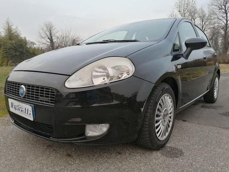 Usata Fiat Grande Punto Dynamic 75 CV (55 kW) 2007 Nero Utilitaria