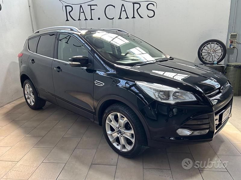 Usata Ford Kuga S 150 CV (110 kW) 2016 Nero SUV