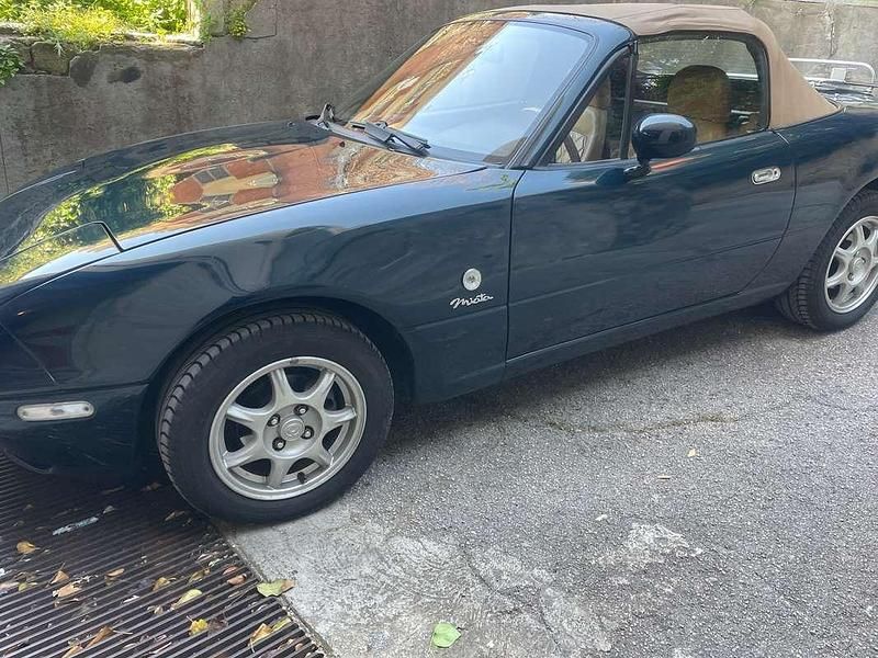 Usata Mazda MX5 90 CV (66 kW) 1996 Blu/azzurro Cabrio