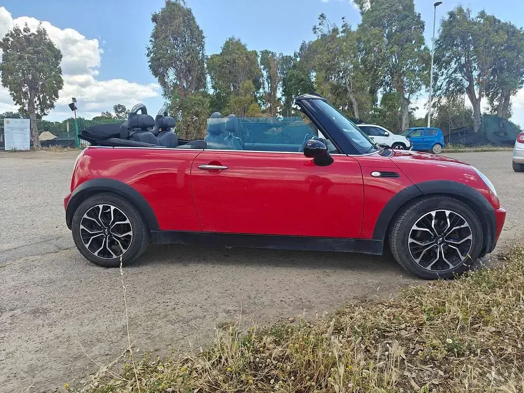 Usata Mini One Cabriolet 90 CV (66 kW) 2006 Rosso Cabrio