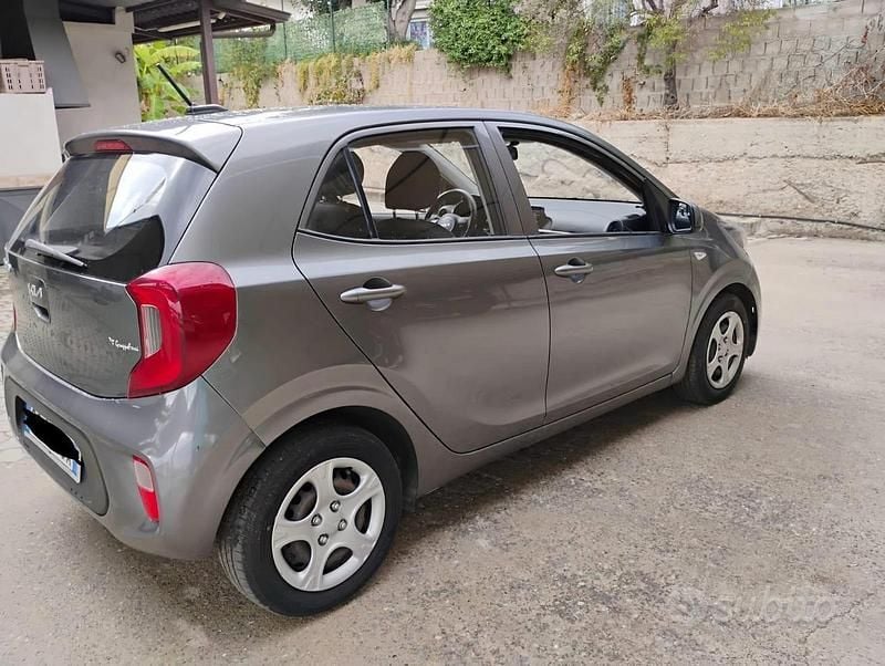 Usata Kia Picanto 69 CV (50 kW) 2022 Grigio Utilitaria