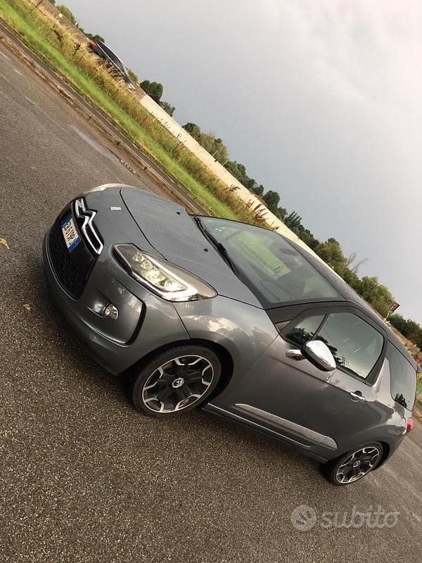 Usata 2010 DS Automobiles DS3 Tre volumi | 3000 € (Ottimo prezzo) - Immagine 1/4