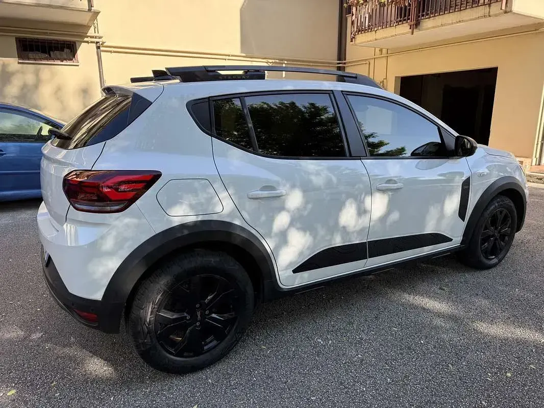 Begagnad Dacia Sandero Extreme 101 HK (74 kW) 2023 Sedan