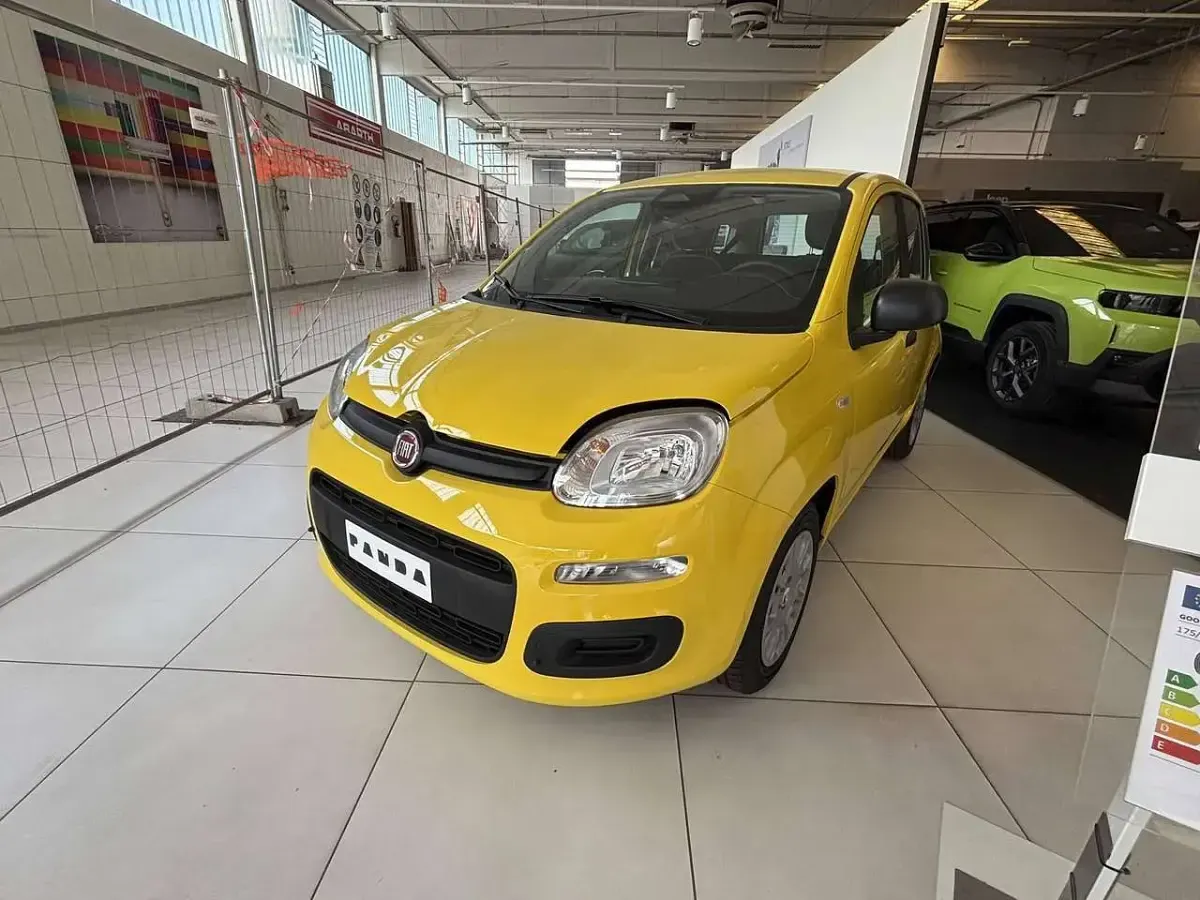 Nuova Fiat Panda Icon 69 CV (50 kW) 2026 Giallo positano Utilitaria