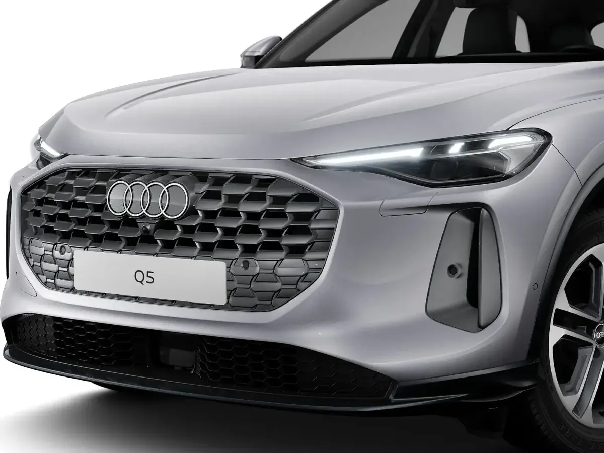 Nuova Audi Q5 Advanced 204 CV (150 kW) 2026 Argento fioretto metallizzato SUV