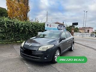 Grigio Usata 2010 Renault Mégane III Station wagon | 2500 € (Buon prezzo) - Immagine 1/4