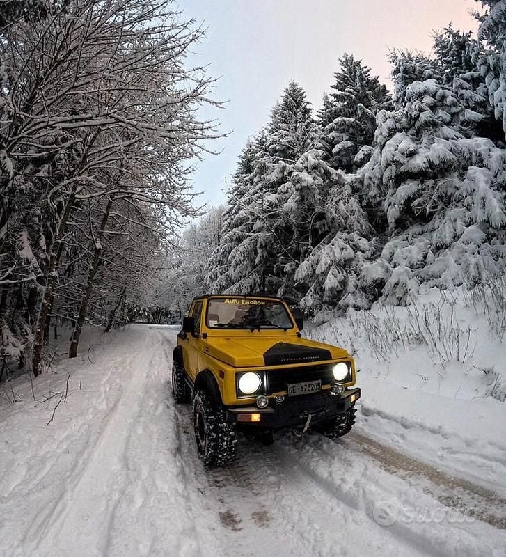 Usata Suzuki Samurai 1985 Giallo SUV