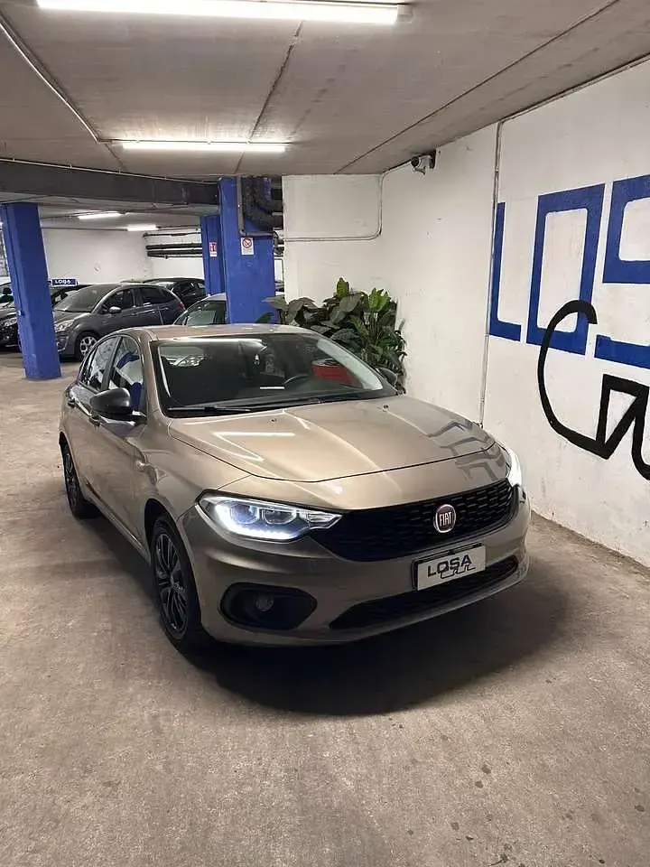 Usata Fiat Tipo Lounge 95 CV (69 kW) 2019 Other Berlina