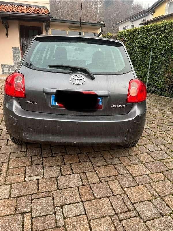 Usata Toyota Auris Sol 124 CV (91 kW) 2007 Utilitaria