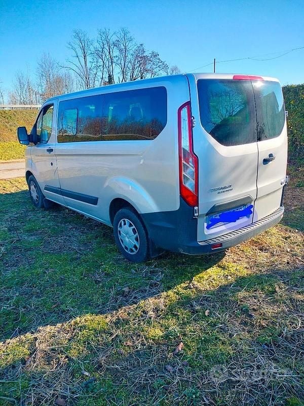 Usata Ford Transit Custom 101 CV (74 kW) 2015 Grigio Berlina