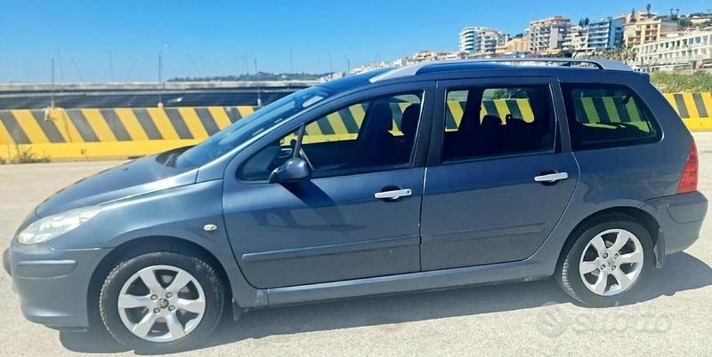Usata Peugeot 307 90 CV (66 kW) 2007 Grigio Station wagon
