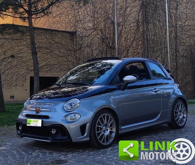 Usata Abarth 695C Rivale 175th Anniversary 180 CV (132 kW) 2017 Grigio Cabrio