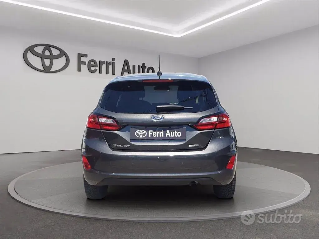Usata Ford Fiesta Titanium 125 CV (91 kW) 2023 Grigio Utilitaria