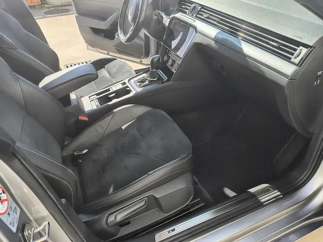 Usata VW Arteon Sportline 190 CV (139 kW) 2018 Utilitaria