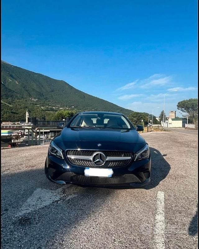 Usata Mercedes CLA200 136 CV (100 kW) 2018 Berlina