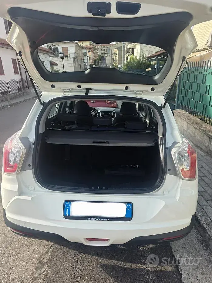 Usata SsangYong Tivoli 2015 Bianco SUV