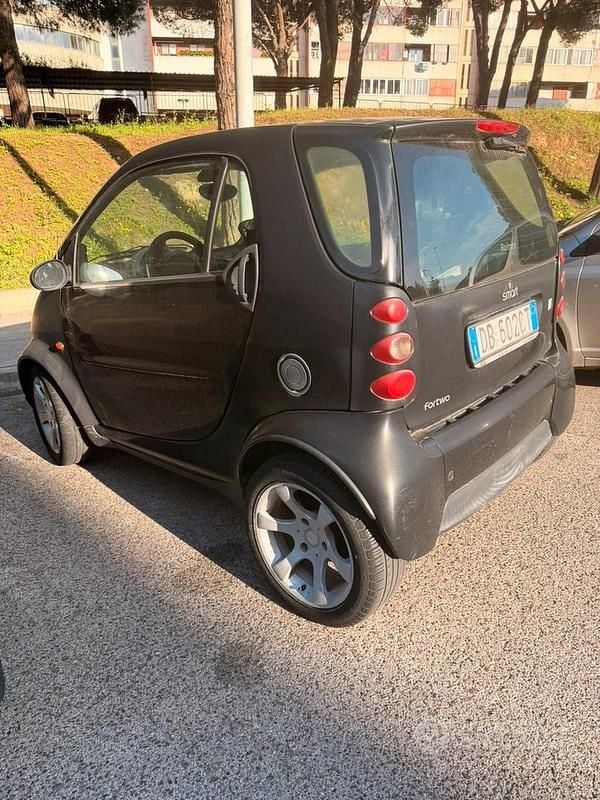Usata Smart ForTwo Coupé 61 CV (44 kW) 2006 Nero Coupé