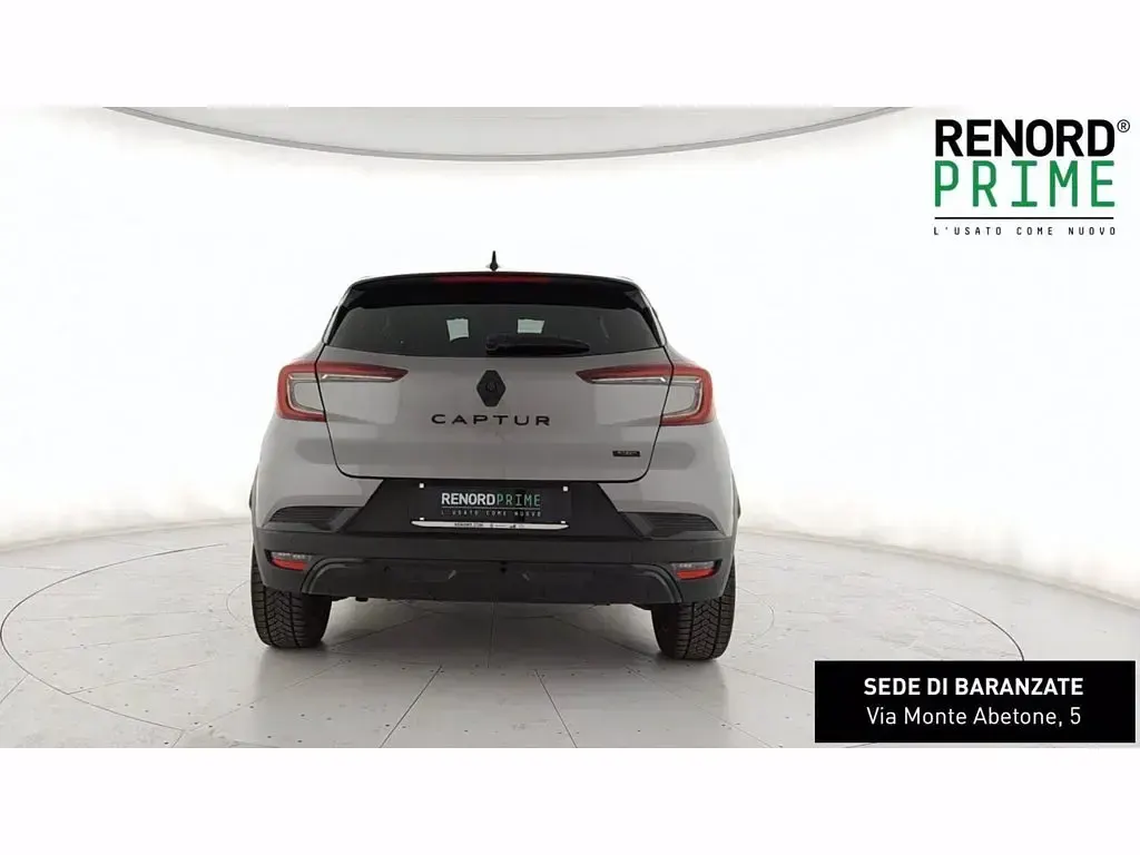 Usata Renault Captur Rive Gauche 143 CV (105 kW) 2023 Grigio SUV