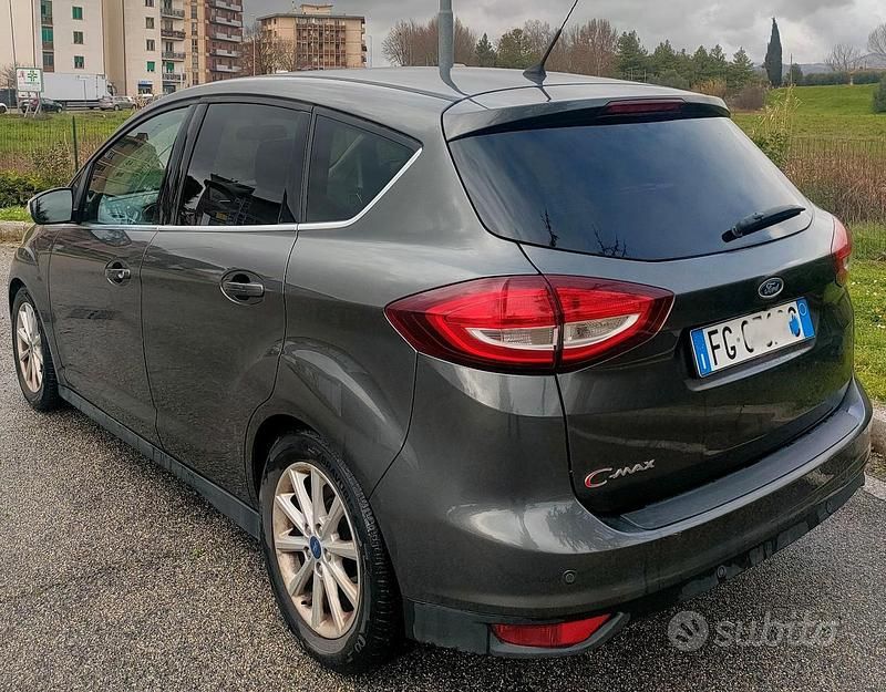 Begagnad Ford C-MAX Titanium S 120 HK (88 kW) 2016 Grå Minibuss