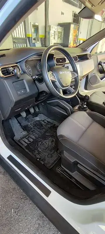 Usata Dacia Duster Extreme 101 CV (74 kW) 2023 Bianco SUV