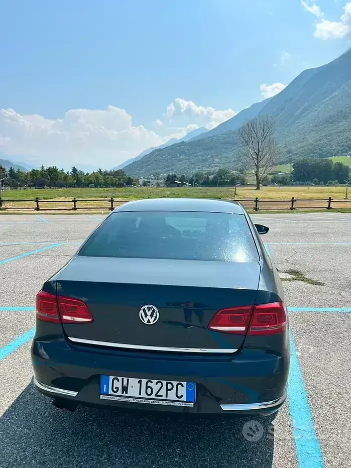 Usata VW Passat Highline 160 CV (117 kW) 2011 Grigio Berlina