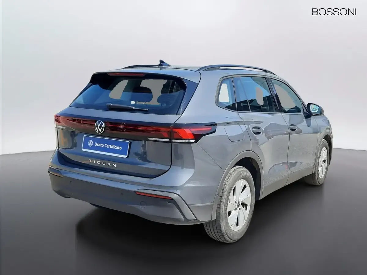Usata VW Tiguan Life 150 CV (110 kW) 2025 Grigio SUV