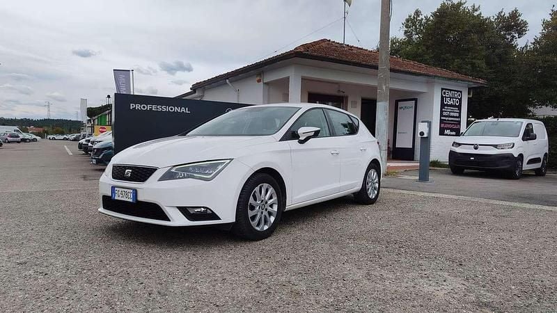 Usata Seat Leon Style 110 CV (80 kW) 2016 Bianco Utilitaria