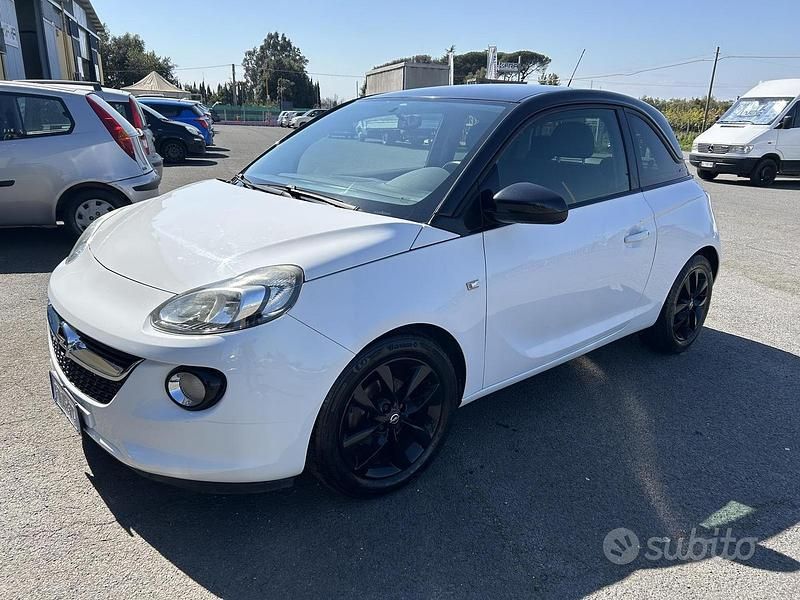 Usata Opel Adam 87 CV (63 kW) 2016 Utilitaria