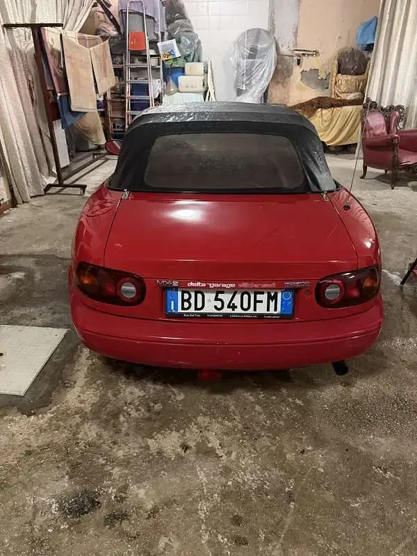 Usata Mazda MX5 Inclusive 116 CV (85 kW) 1994 Rosso Cabrio