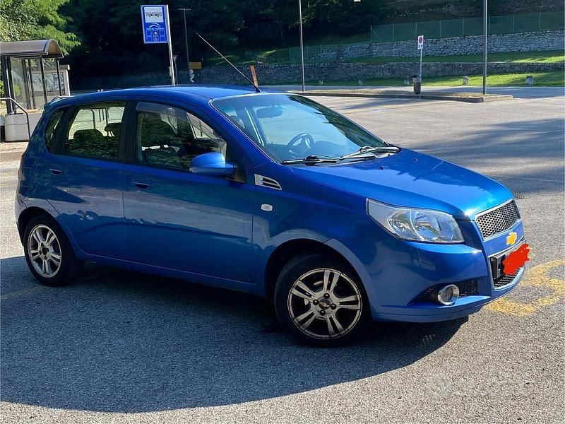 Usata Chevrolet Aveo 2009 Blu Utilitaria